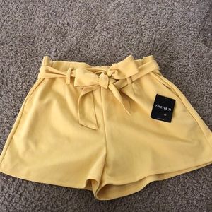 Cute yellow flowey high waisted shorts
